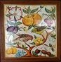 Uccellini, fiori e frutta.